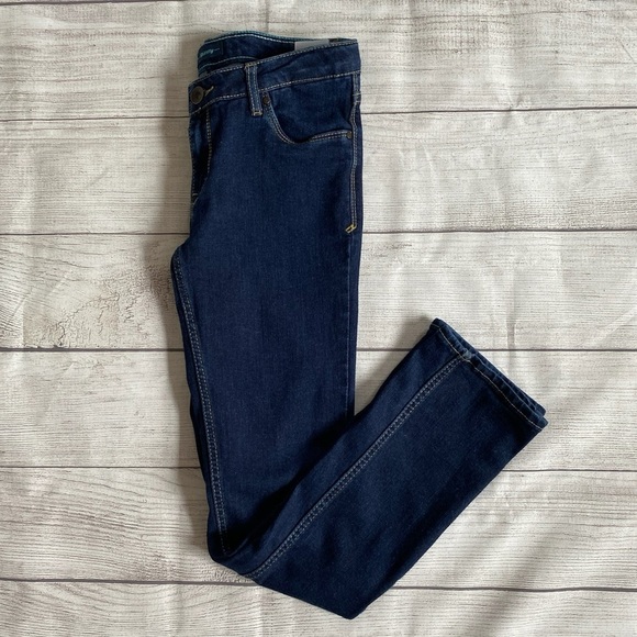 Levi's Girls’ Dark Blue Skinny Jeans Timeless Style - Picture 5 of 5